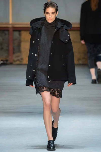 Look 12